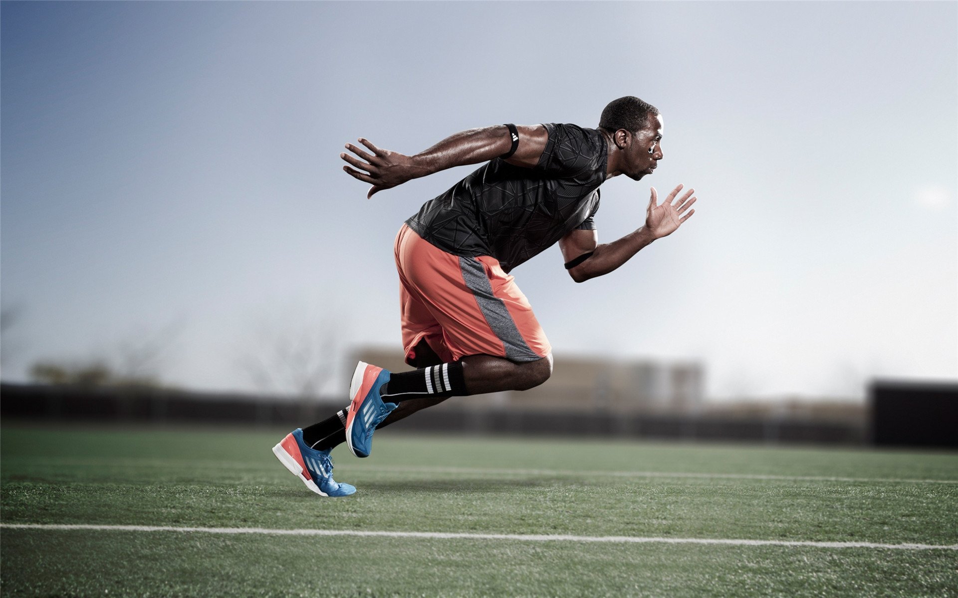 _中国运动员海外巡演：友谊与荣誉的交流_，中国运动员去外国比赛