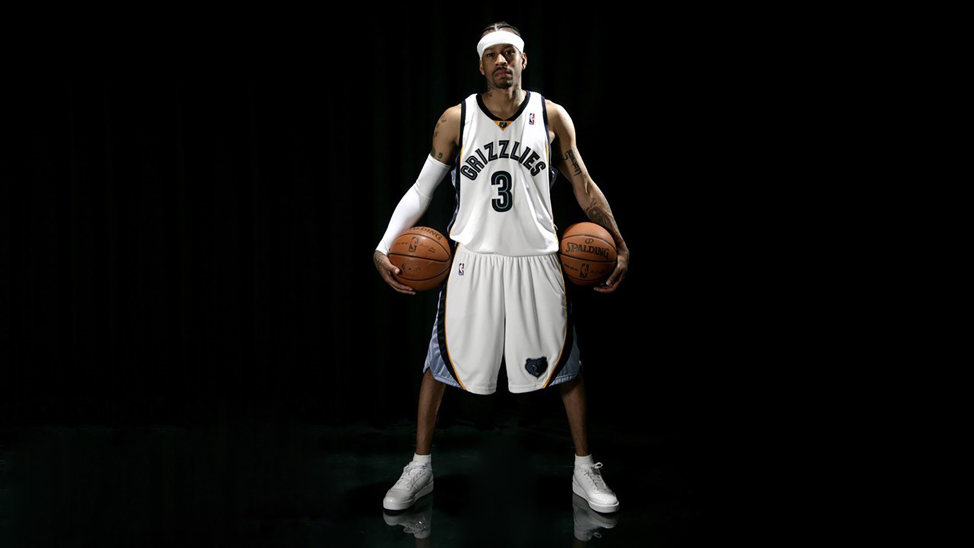 世界级球员们在比赛中展现出强大实力，世界级球星